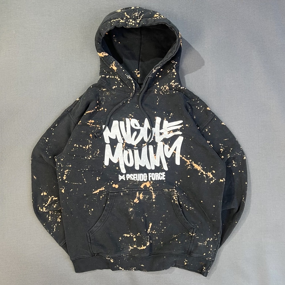 Pseudo Force Muscle Mommy Bleach Splatter Hoodie Black Graphic Pullover Medium